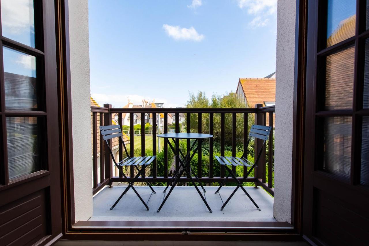 קורסיי-סור-מר Appartement, Duplex A 500M De La Mer Avec Balcon מראה חיצוני תמונה