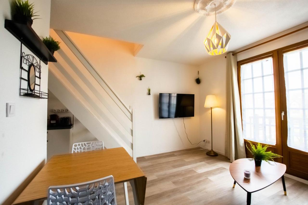 קורסיי-סור-מר Appartement, Duplex A 500M De La Mer Avec Balcon מראה חיצוני תמונה